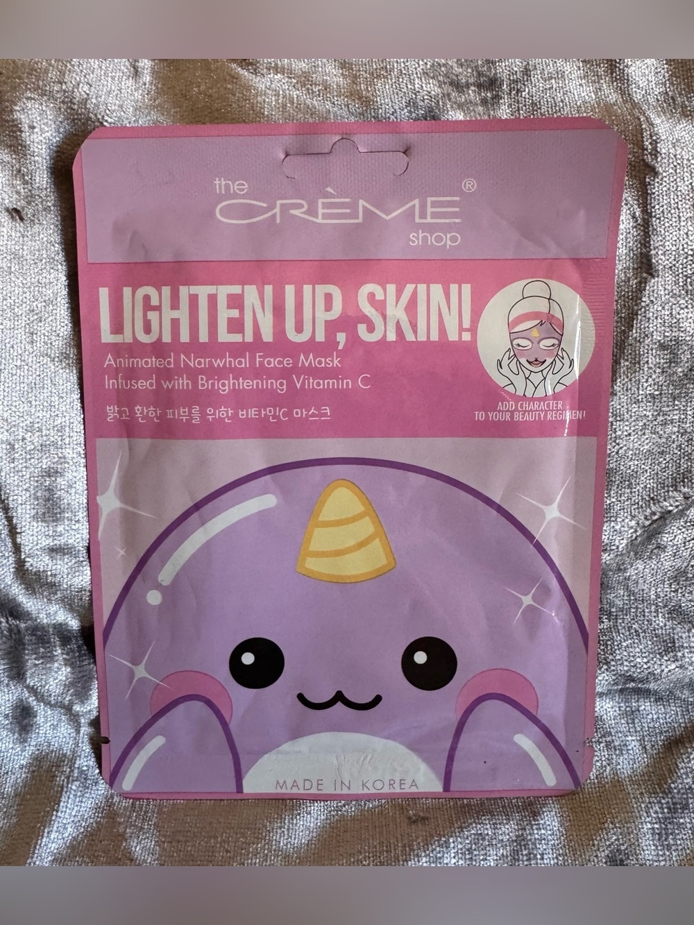 🎭Lighten Up, Skin! Infused with Vitamin C Animated Narwahl Face Mask🎭